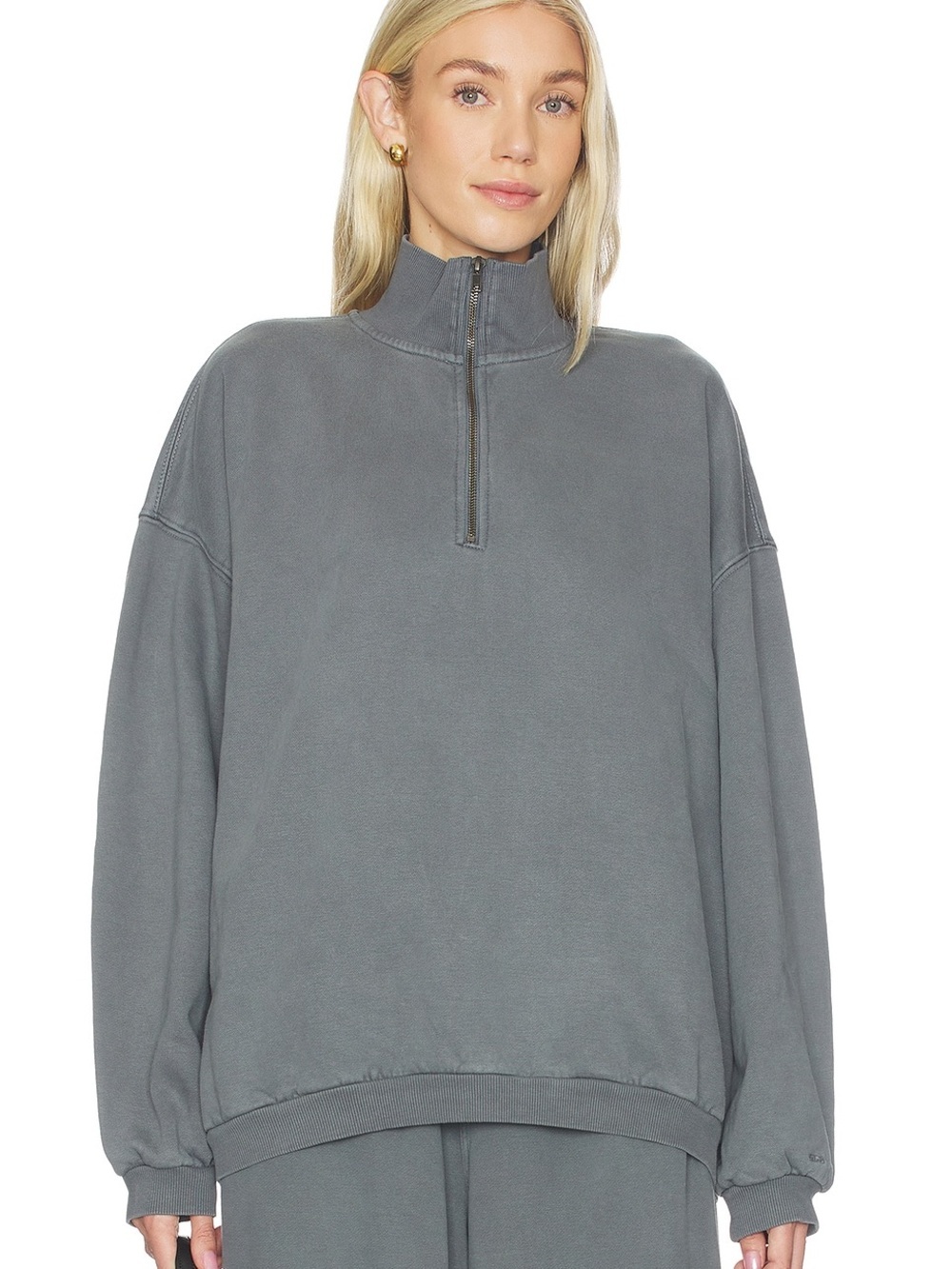 Skims Boyfriend Fleece Slouchy Turtleneck Pullover Sweatshirt In Gray size small
